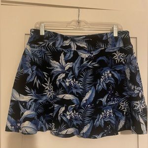 Tommy Bahama Active ruffle golf skirt - L